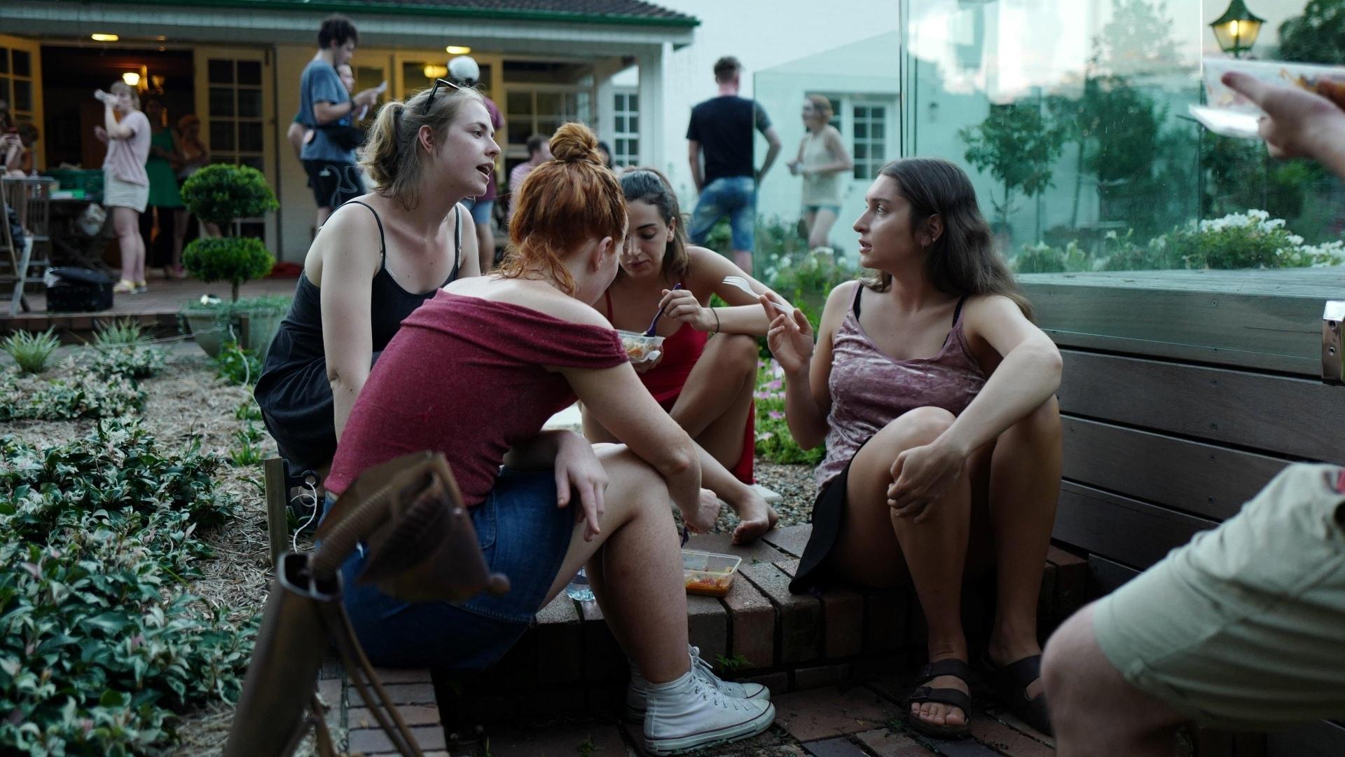 دانلود فیلم Suburban Wildlife 2019