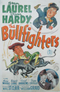 دانلود فیلم The Bullfighters 1945322626-1058198082