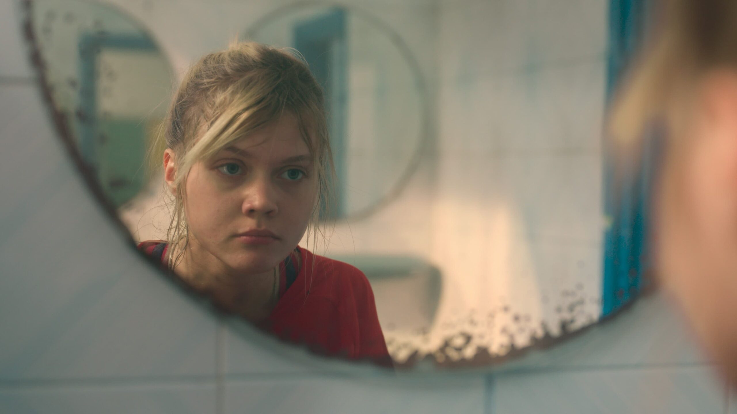 دانلود فیلم Six Weeks 2022