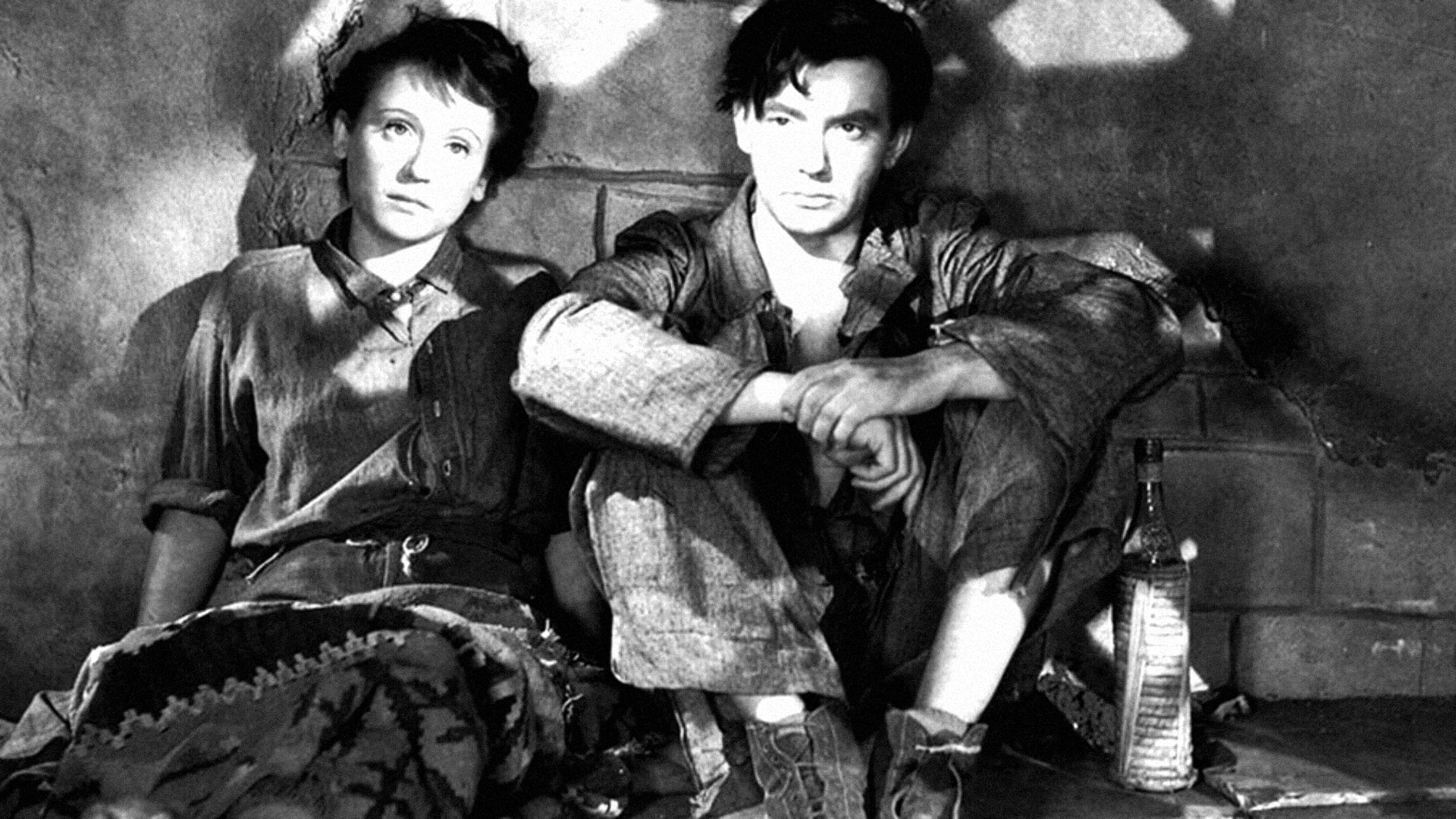 دانلود فیلم It Happened in Europe 1947