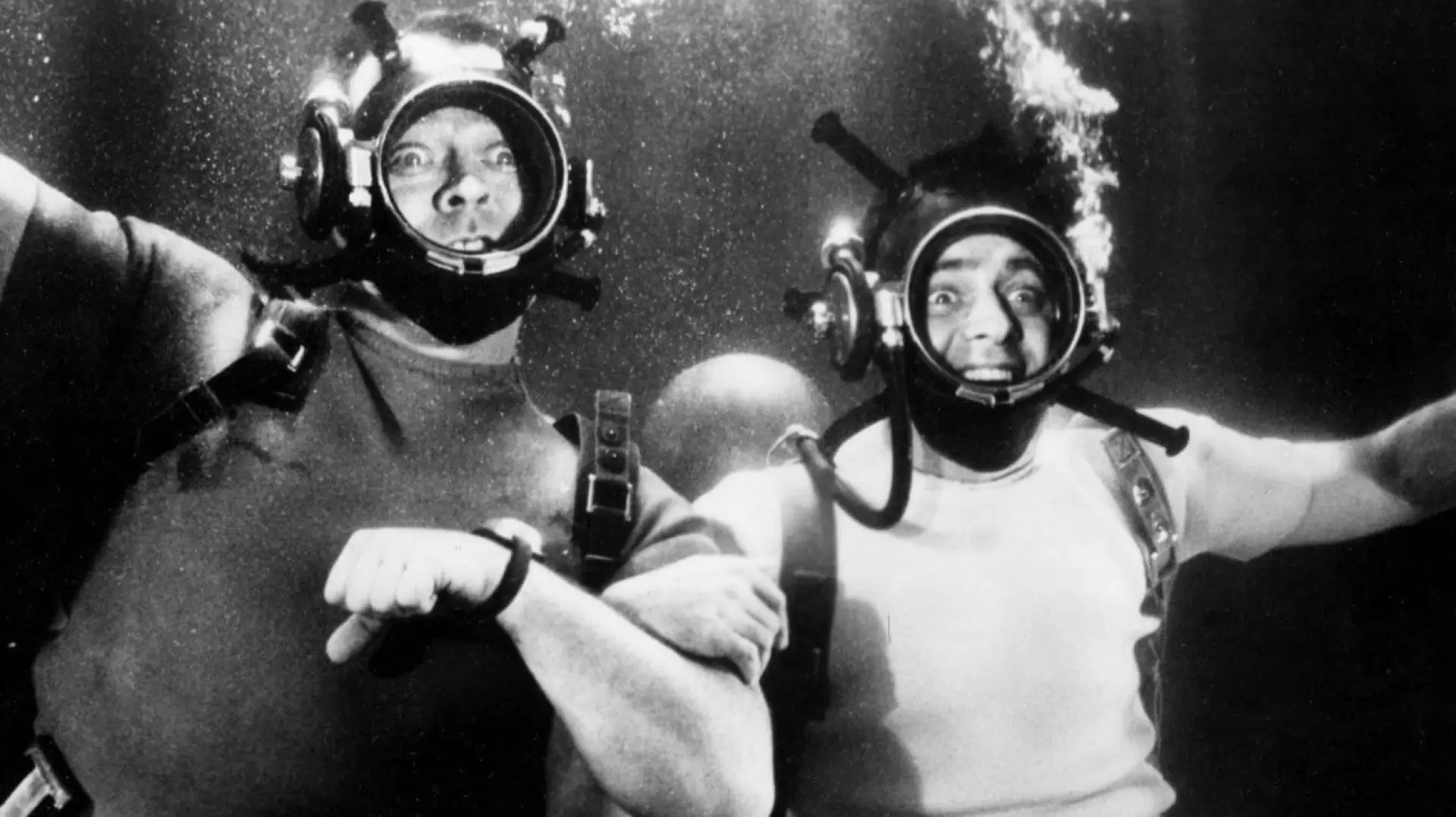 دانلود فیلم Don’t Give Up the Ship 1959