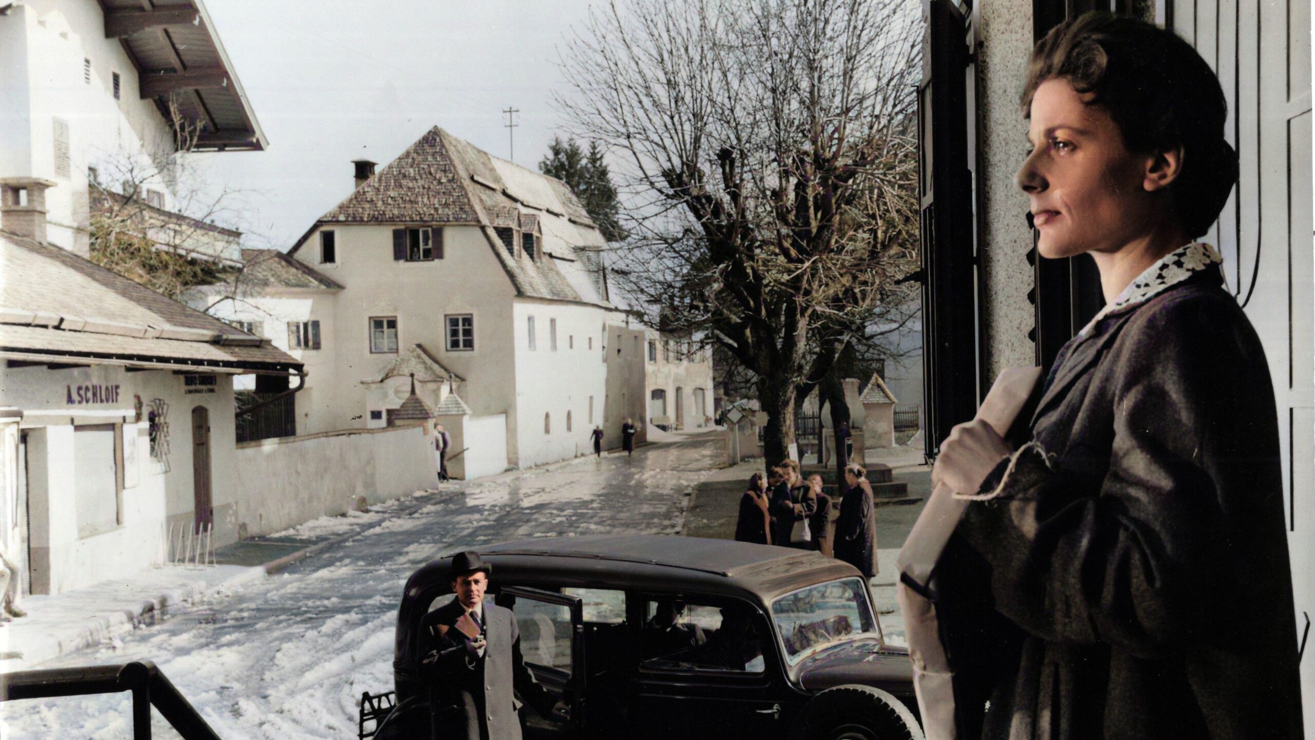 دانلود فیلم The Divided Heart 1954