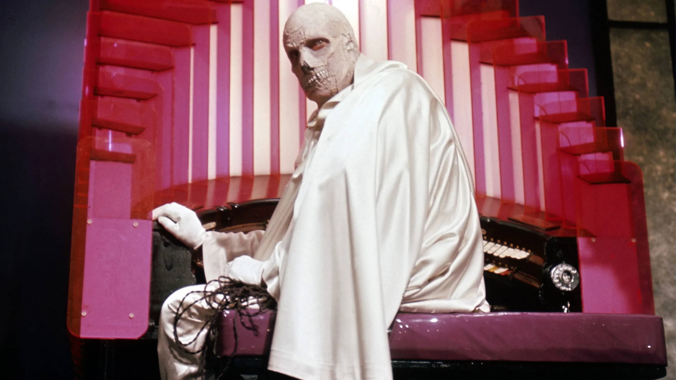 دانلود فیلم The Abominable Dr. Phibes 1971