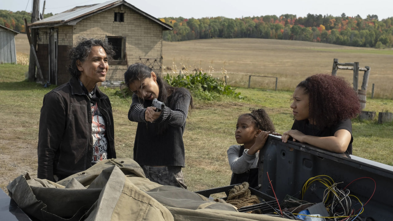 دانلود فیلم 40 Acres 2024