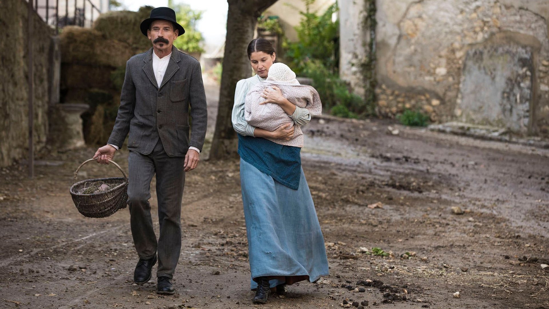 دانلود فیلم The Ideal Palace 2018