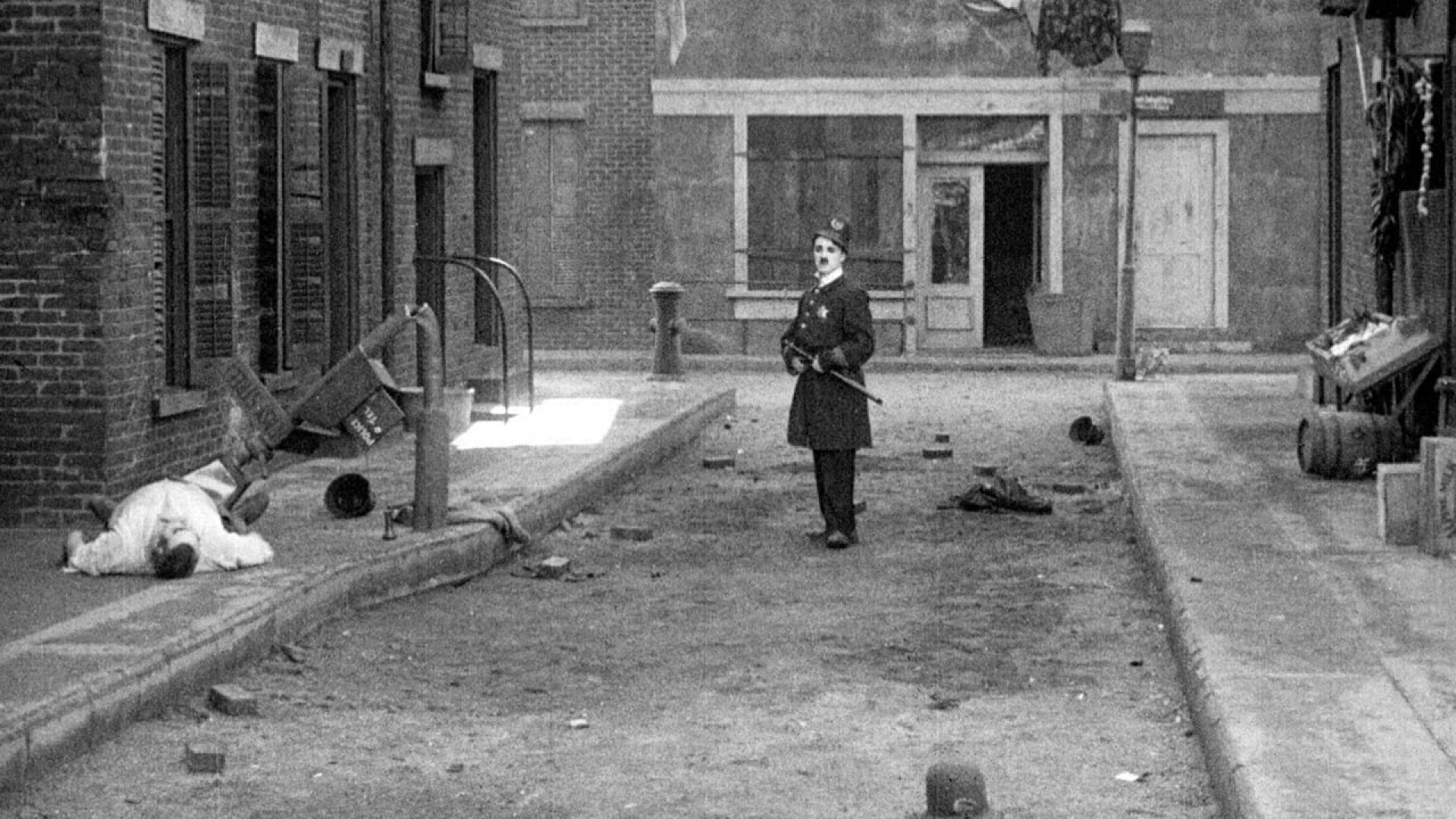 دانلود فیلم Easy Street 1917