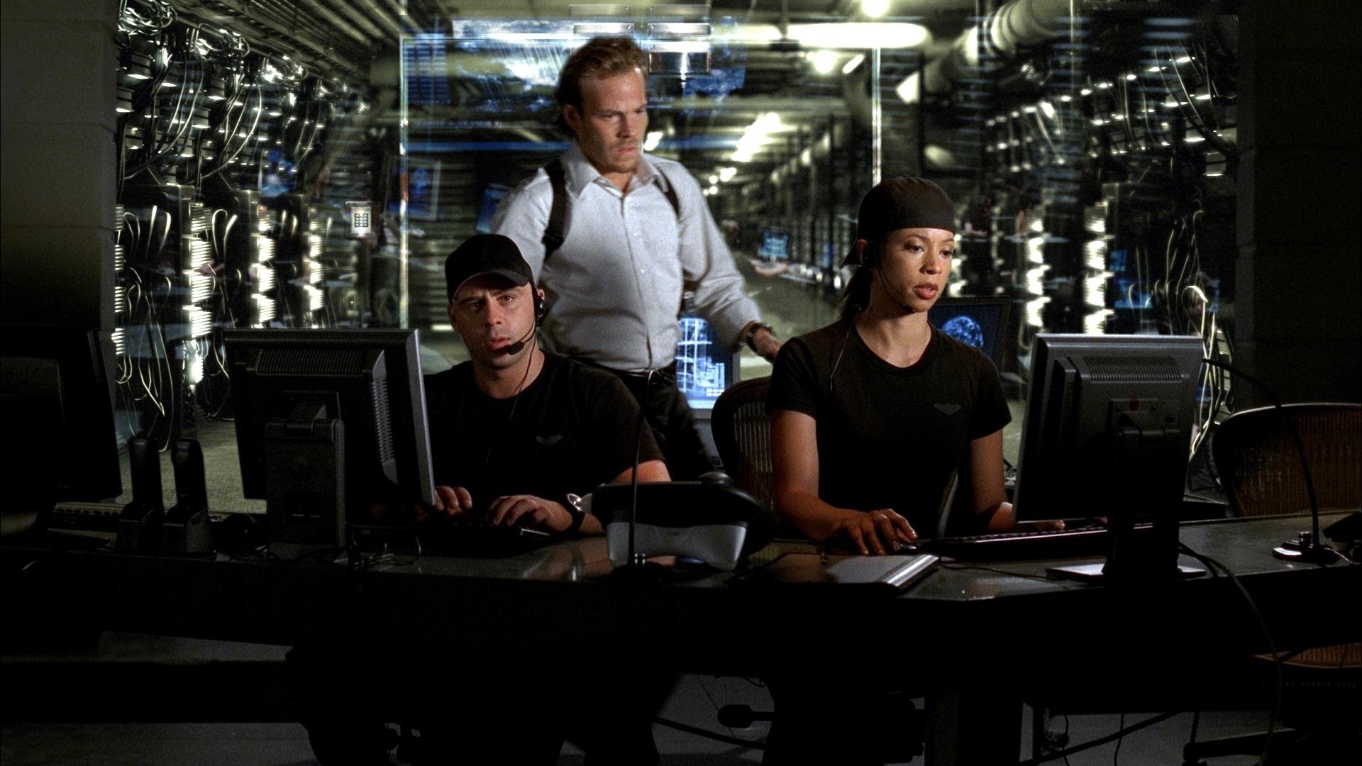 دانلود فیلم Alone in the Dark 2005