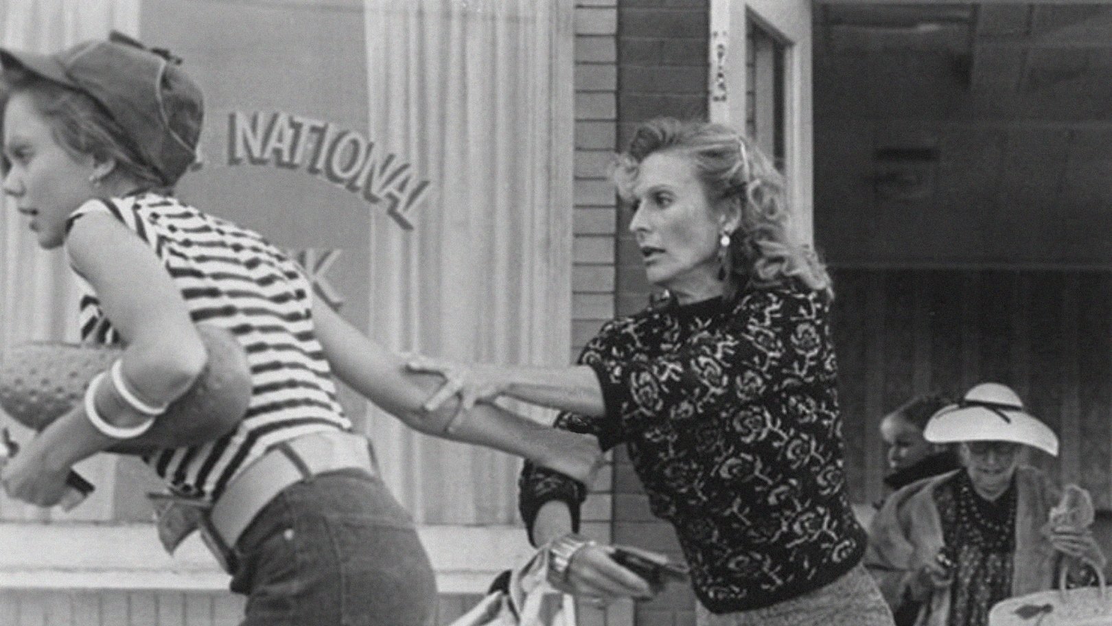 دانلود فیلم Crazy Mama 1975