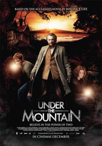 دانلود فیلم Under the Mountain 2009446672-560165330