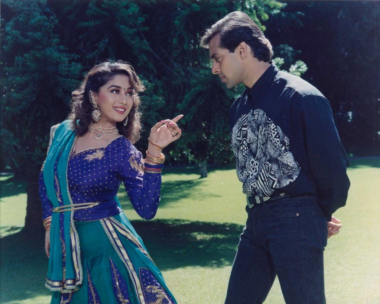 دانلود فیلم هندی Dil Tera Aashiq 1993